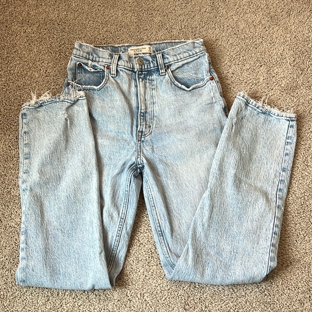 Abercrombie and Fitch 90s straight ultra high rise jeans
